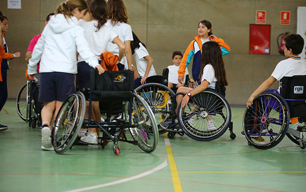 Plan para fomentar el deporte inclusivo entre técnicos y colegios de Las Rozas
