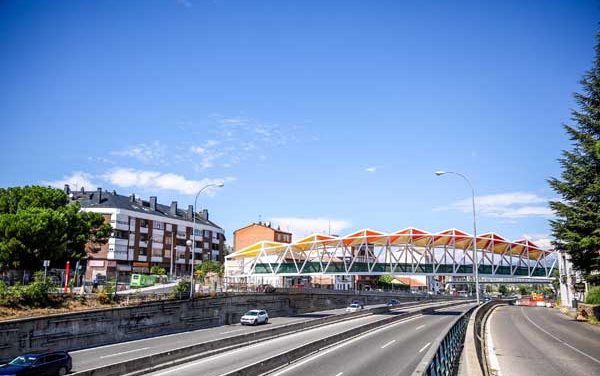 La pasarela sobre la A-6 unirá La Marazuela y la estación de Las Rozas con la plaza de Madrid