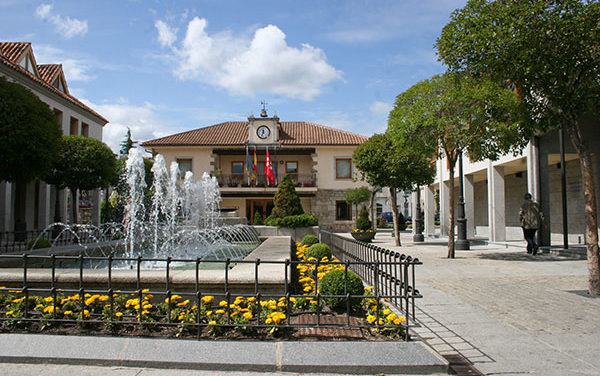 Las ayudas económicas de Torrelodones excluirán a algunos autónomos y pymes, asegura el PSOE