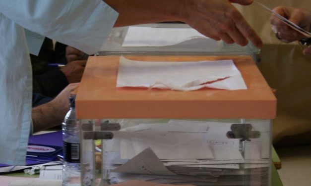 Elecciones municipales en el noroeste: el PP se afianza en algunos de sus feudos, el PSOE suma posiciones e IU-Podemos retrocede