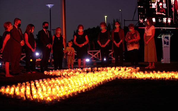 Homenaje a víctimas, héroes y voluntarios de la pandemia en Las Rozas