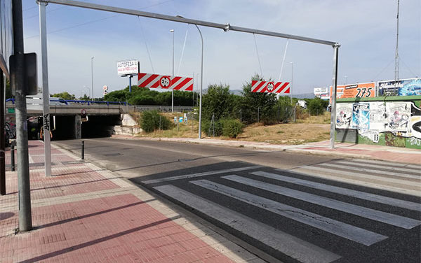 Nuevo pórtico fijo para el control de gálibo en el túnel de Los Valles