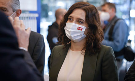 Díaz Ayuso anuncia la puesta en marcha de una estrategia integral de cuidados en el post-COVID