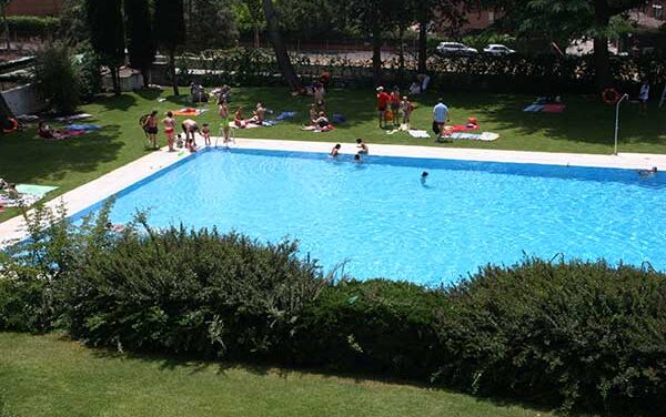 Autorización sanitaria previa a la apertura de piscinas en Torrelodones