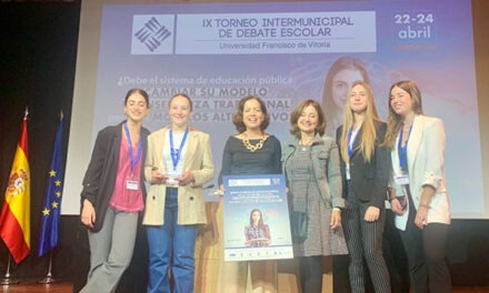 El IES Carmen Conde de Las Rozas gana el Torneo de Debate Escolar