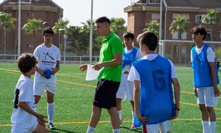 Casting de fútbol en los campos de la selección española en Las Rozas para ganar una beca en EE.UU.