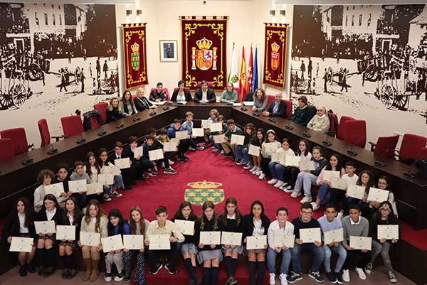 Un total de 103 estudiantes reciben los Premios a la excelencia académica de Galapagar
