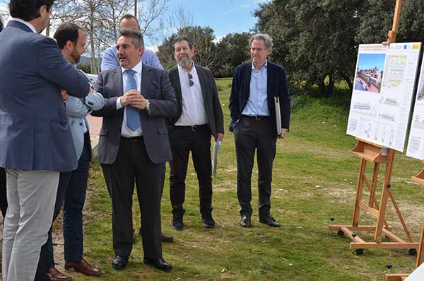 Se presenta en Guadarrama el proyecto para construir 58 viviendas de protección en Las Laderas