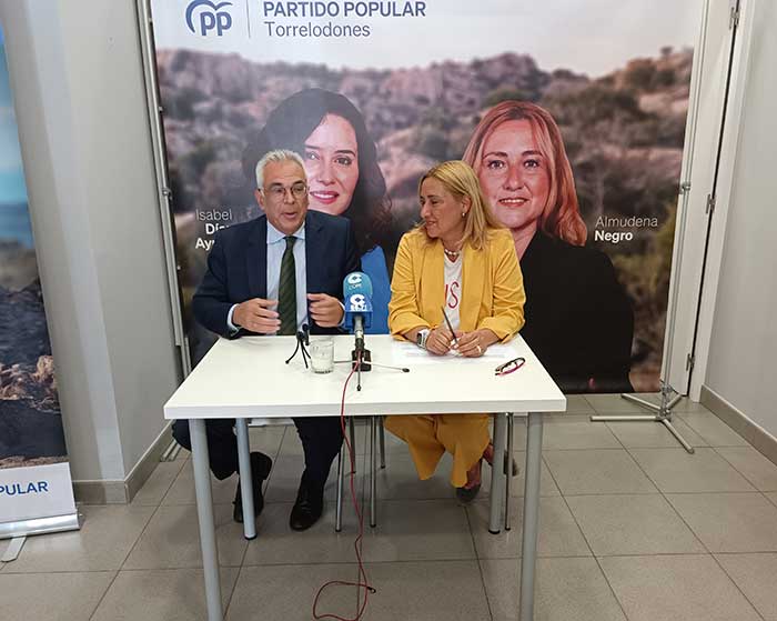 Almudena Negro y Carlos Izquierdo dan a conocer su propuesta digital para Torrelodones
