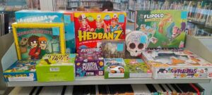 La biblioteca de Guadarrama estrena nueva sección de préstamo de juegos de mesa