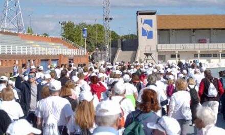 Más de 450 mayores participan en la Marcha de Mayores de Las Rozas