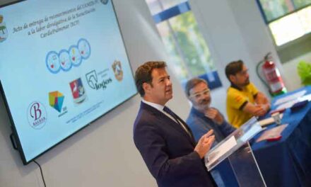 El alcalde de Las Rozas entrega los reconocimientos en la primera edición de los premios SAMER