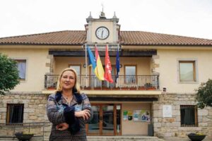 Almudena Negro, alcaldesa de Torrelodones: “Me frustra no poder cumplir el 100% del programa electoral por no tener mayoría suficiente”