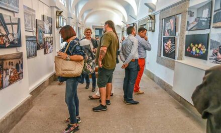 San Lorenzo de El Escorial mostrará más de 60 exposiciones en la Casa de Cultura