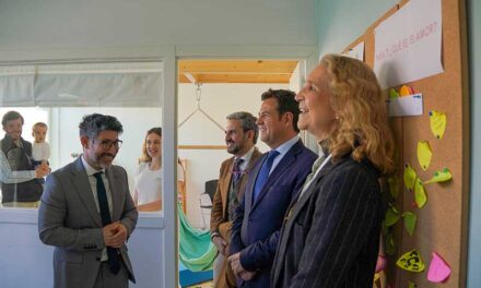 La infanta Doña Elena visita la Fundación SYEI en Las Rozas