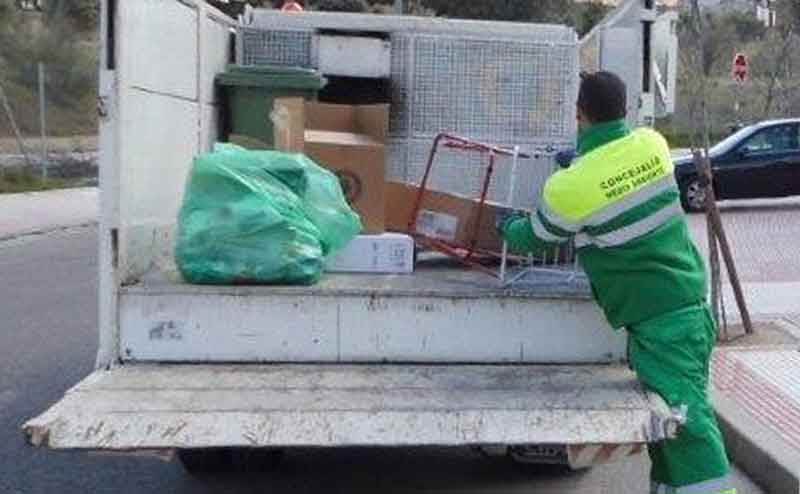 El servicio de recogida de muebles y enseres de Torrelodones se amplía a dos días a la semana