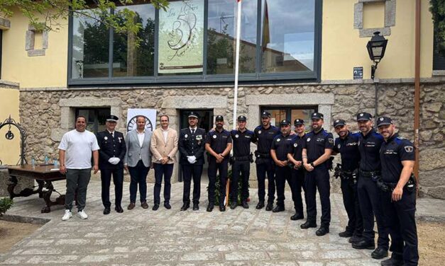 Los Molinos celebra el Día del Patrón de la Policía local con entrega de felicitaciones y homenaje a los caídos