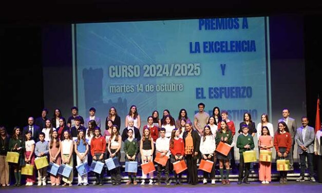 Torrelodones reconoce la excelencia educativa de  45 alumnos de Primaria, ESO y Bachillerato