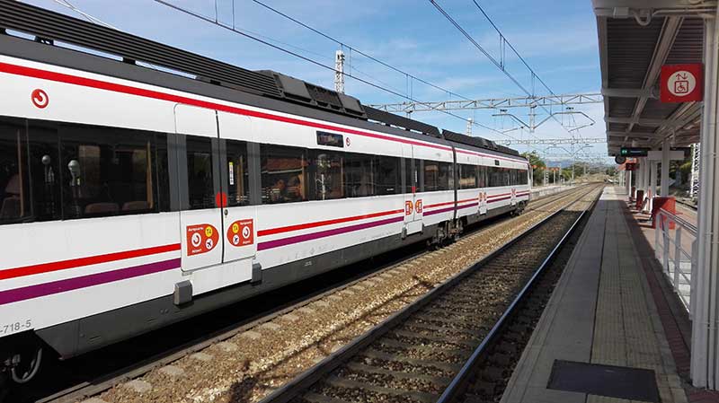 El Gobierno pone en marcha un abono único para el transporte público