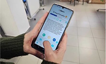 Las Rozas prueba la IA para mejorar la comunicación de personas con discapacidad y mayores con la administración