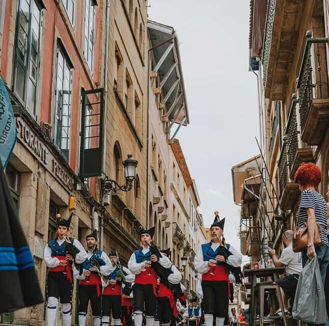 La banda de gaitas La Tarabica participará en el festival intercéltico de Lorient