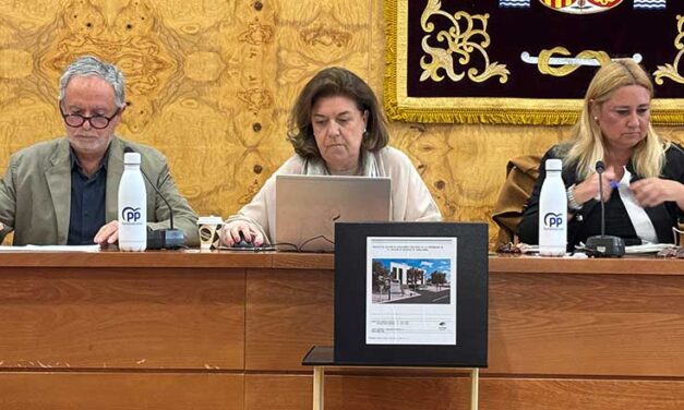 Vecinos por Torrelodones presentó un anteproyecto de aparcamiento de la estación que incumplía la normativa, según el PP