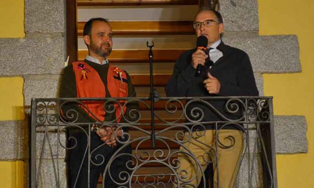 Guadarrama concede por unanimidad la Medalla al Mérito Cívico-Heroico al doctor Antonio Romero Vílchez