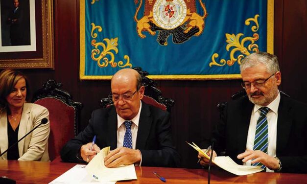 El Escorial firma con FCC el nuevo contrato de recogida de residuos por más de 17 millones de euros